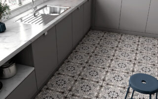 Esplora la nostra collezione di ceramica e gres per pavimenti. Soluzioni eleganti e resistenti per ogni ambiente.